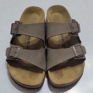 Women's Birkenstock Brown Sandals Size 38